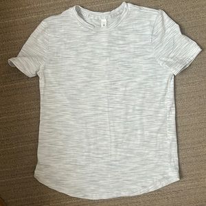 Lululemon Love Crewneck Size 2 NWOT